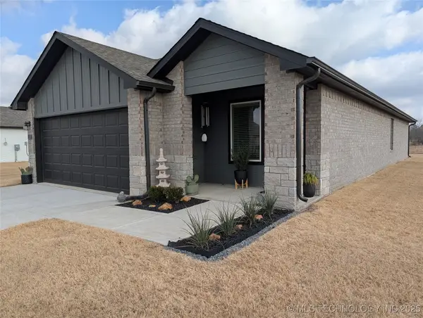 1100 N Arapahoe Avenue, Chouteau, OK 74337