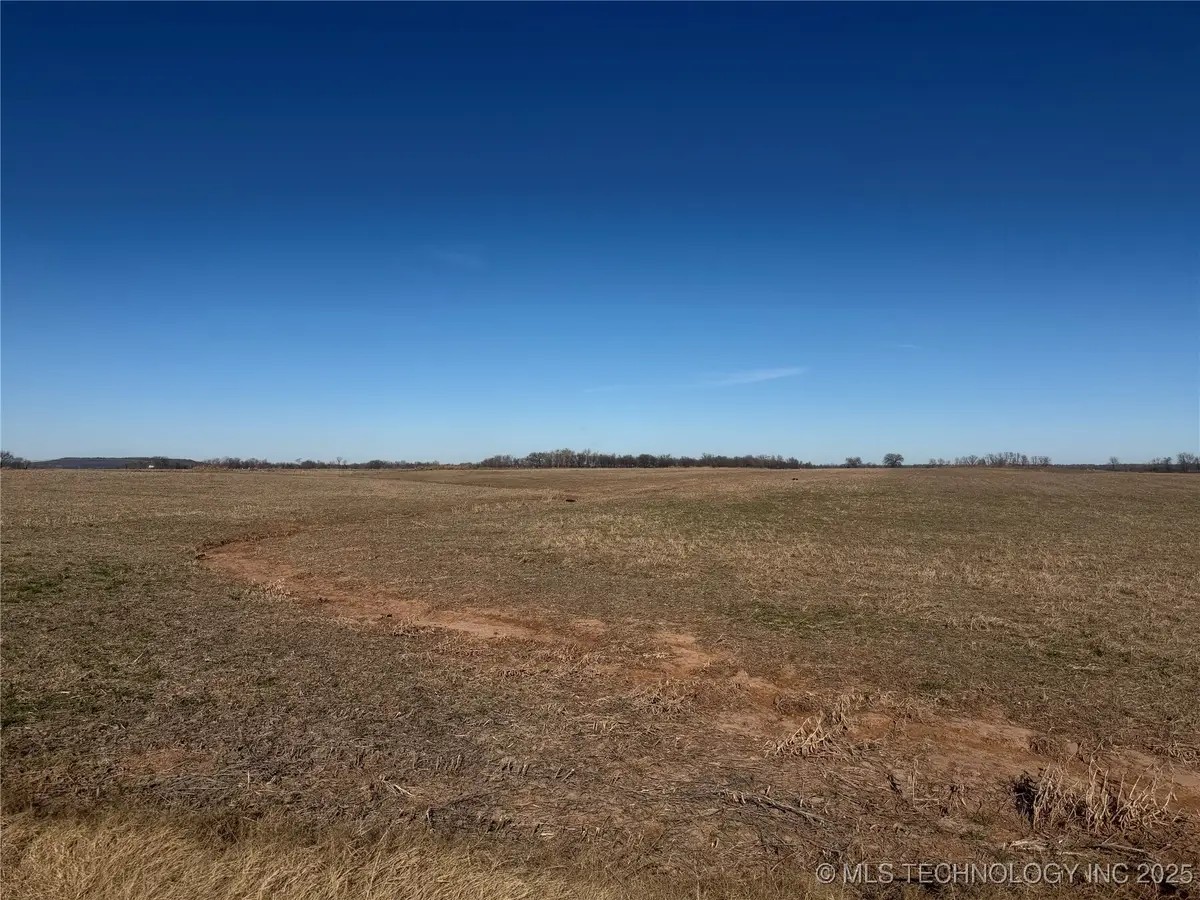 E 211th Street S, Porter, OK 74454 - Image #1