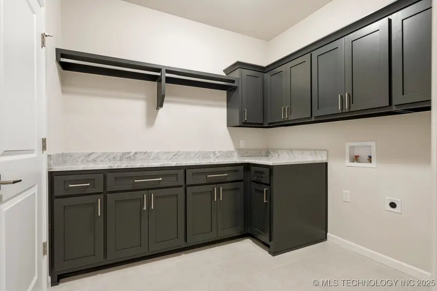 2715 W Tucson Court, Broken Arrow, OK 74011 - Image #3