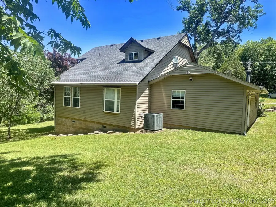 3293 W Southern Avenue, Hulbert, OK 74441 - #2