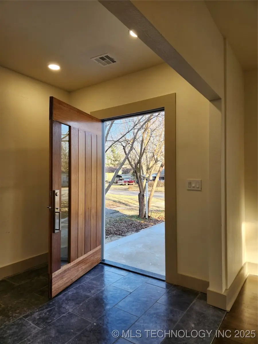 121 S Brown Street, Vinita, OK 74301 - Image #2