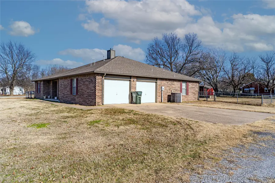 309 S Ash Street, Kellyville, OK 74010 - Image #2