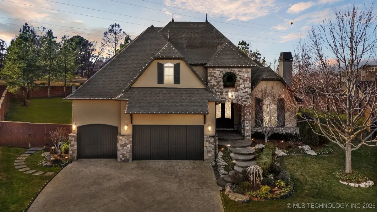 8010 S Guthrie Court, Tulsa, OK 74132 - Image #1