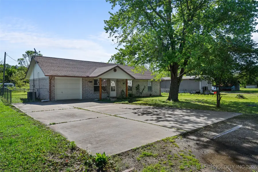 311 N 1st Street, Porum, OK 74455 - Image #3