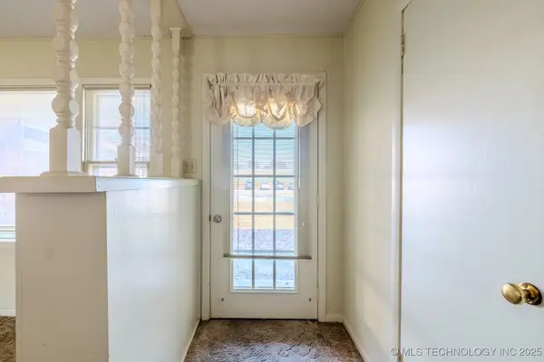 608 SE 6th Street, Wagoner, OK 74467