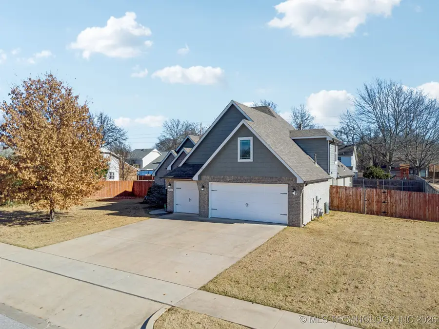 2901 S Gardenia Avenue, Broken Arrow, OK 74012 - Image #2