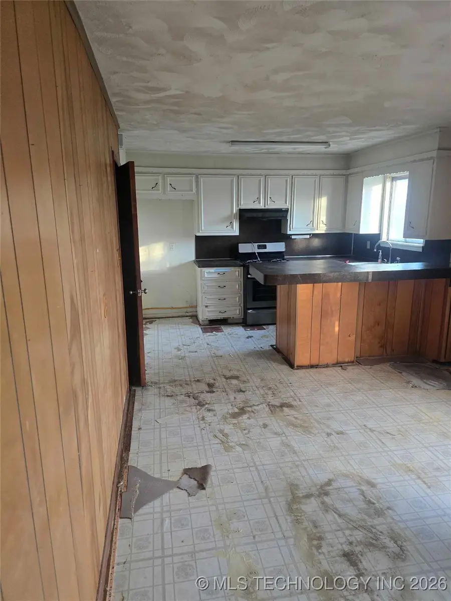 2155 S 104th East Avenue, Tulsa, OK 74129 - Image #2