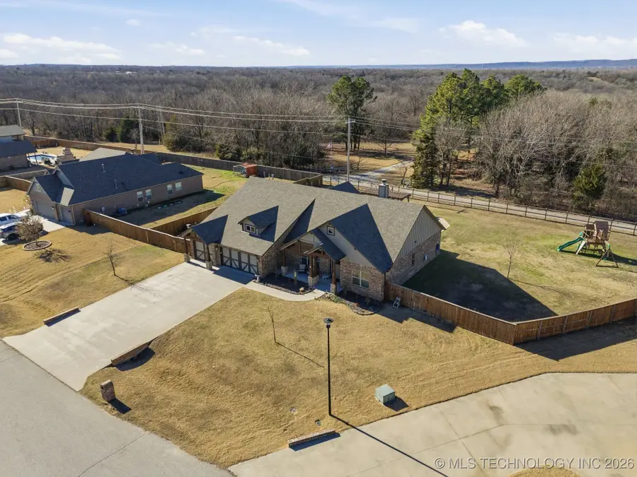 4302 S Woodland Avenue, Sand Springs, OK 74063 - Image #2