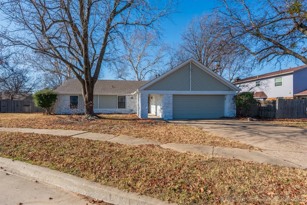 3106 S Beech Court, Broken Arrow, OK 74012 - Image #1