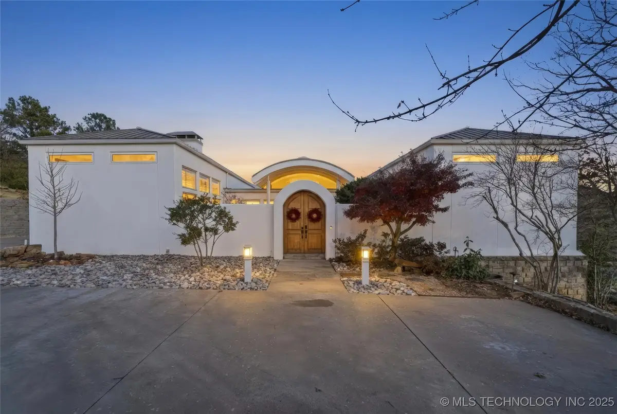 5301 Oak Timber Drive, Tulsa, OK 74131 - Image #1