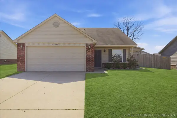 25844 E 90th Street E, Broken Arrow, OK 74014
