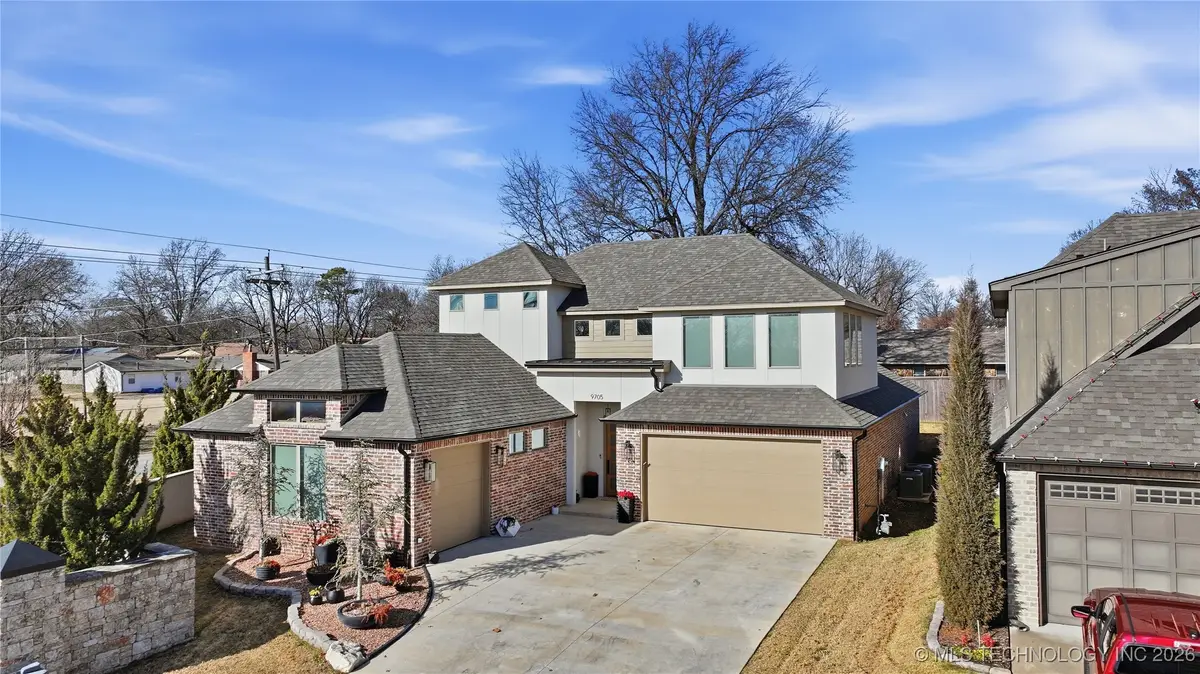 9705 E 116th Place S, Bixby, OK 74008 - Image #1