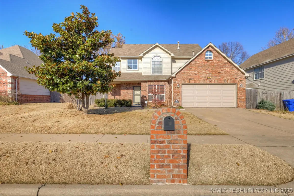 710 W Pittsburg Place, Broken Arrow, OK 74012 - Image #1
