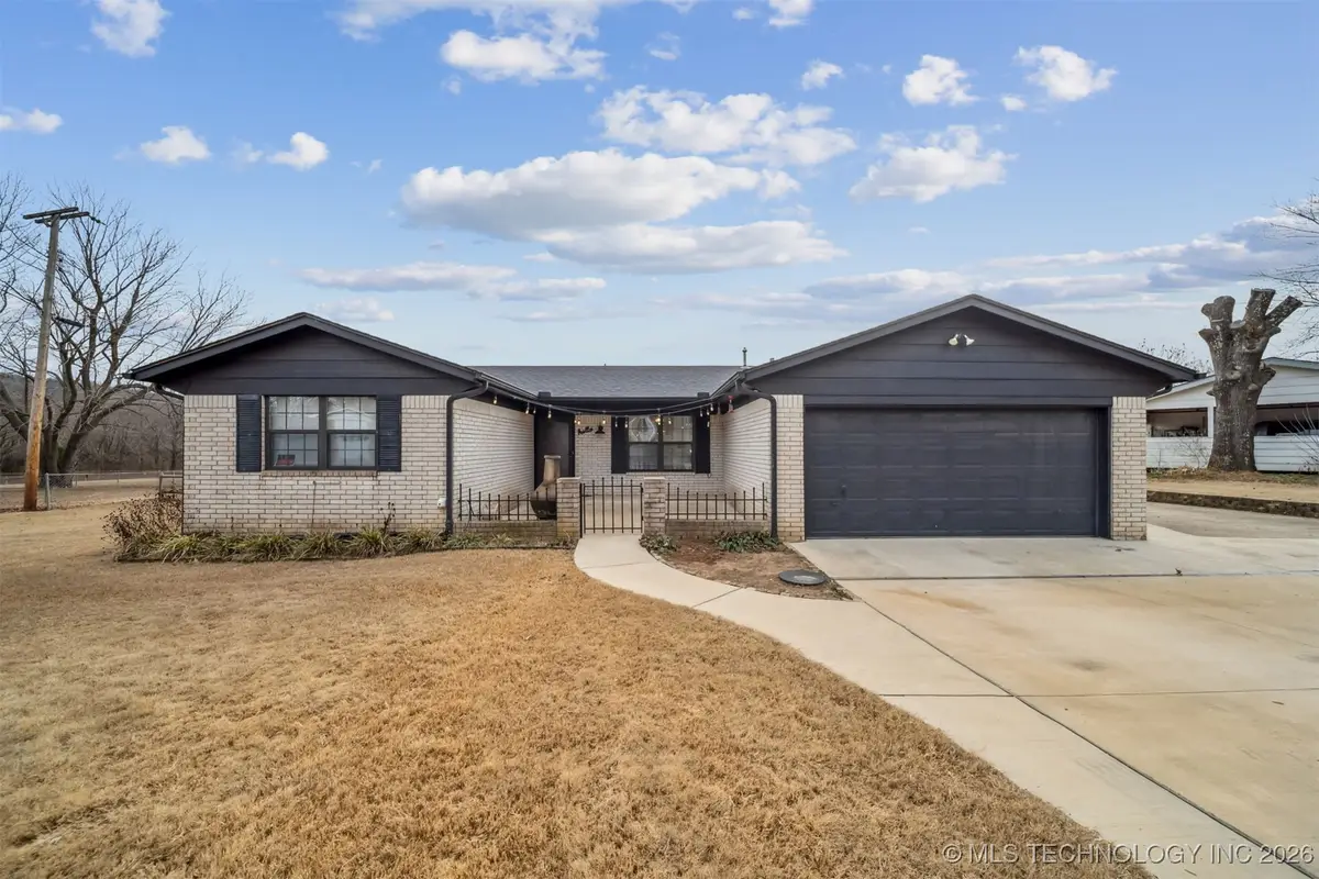1321 N Eucha Creek Boulevard, Sand Springs, OK 74063 - Image #1