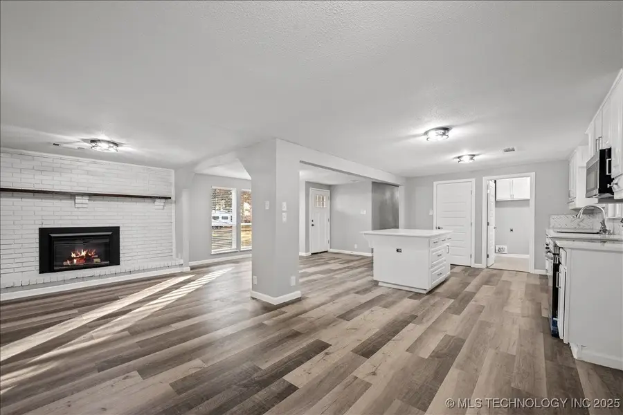 802 E Circle, Broken Bow, OK 74728 - Image #2