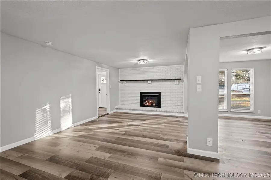 802 E Circle, Broken Bow, OK 74728 - Image #3