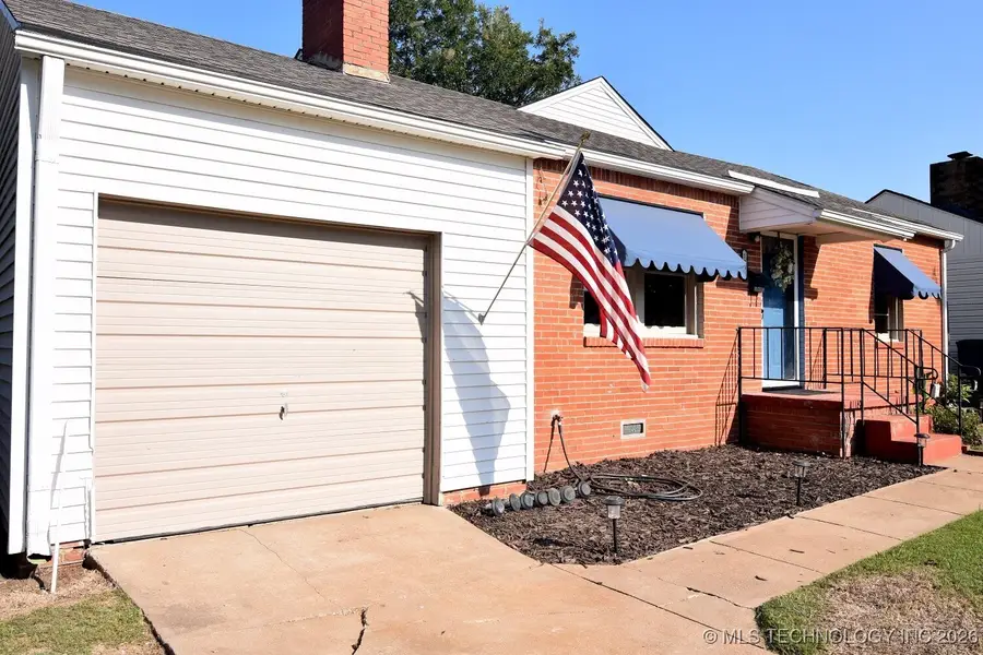 1231 S Winston Avenue, Tulsa, OK 74112 - Image #3