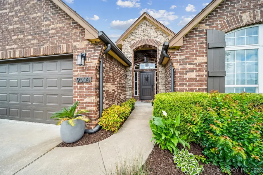 9508 N 96th East Place, Owasso, OK 74055 - Image #3