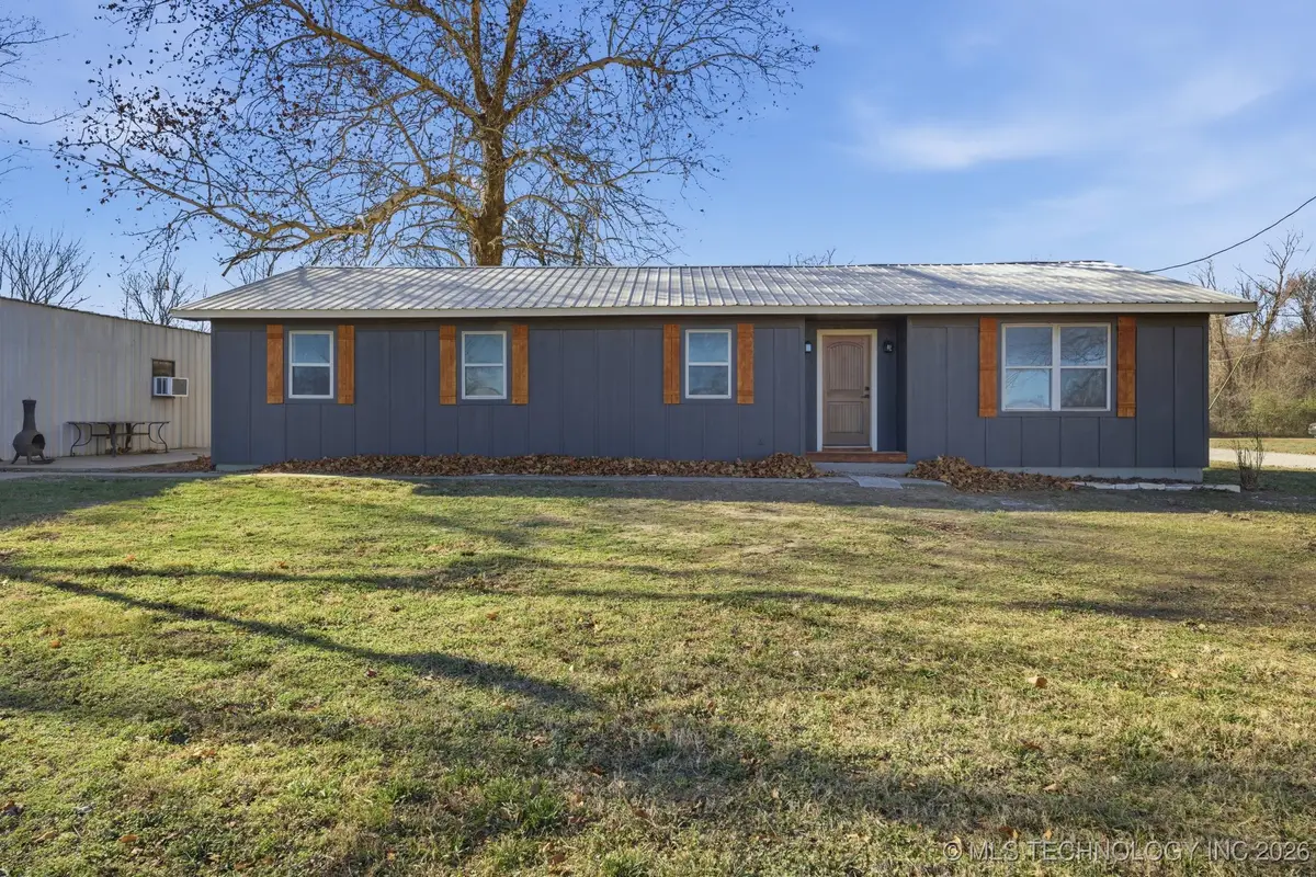 725 N 260 Road, Mounds, OK 74047 - Image #1