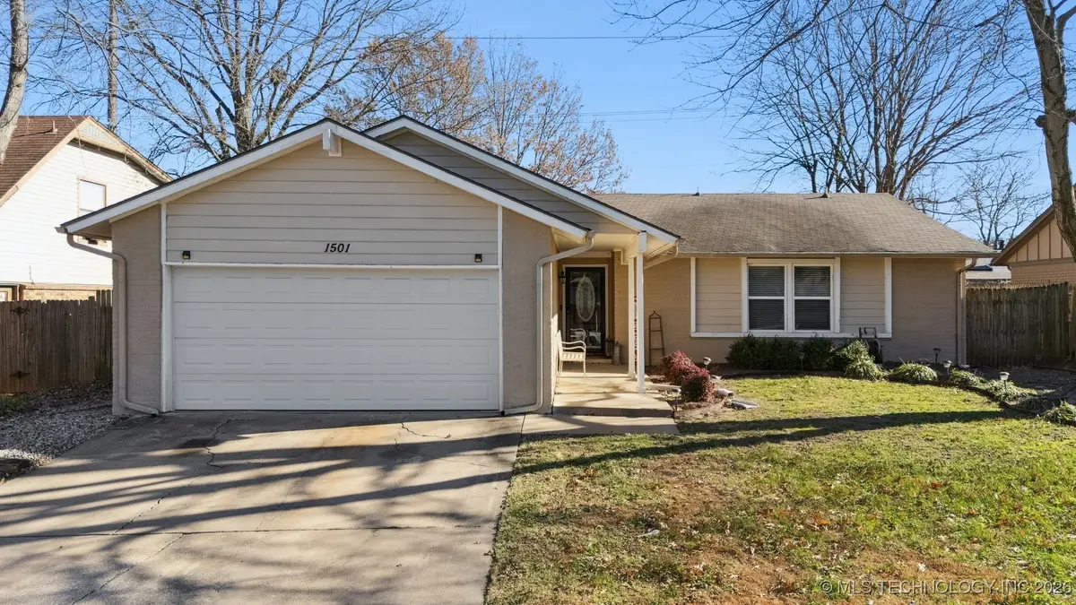 1501 S Narcissus Avenue, Broken Arrow, OK 74012 - Image #1