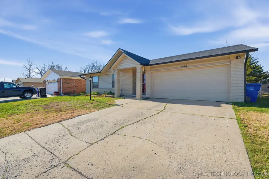 3304 S Ash Court, Broken Arrow, OK 74012 - Image #2