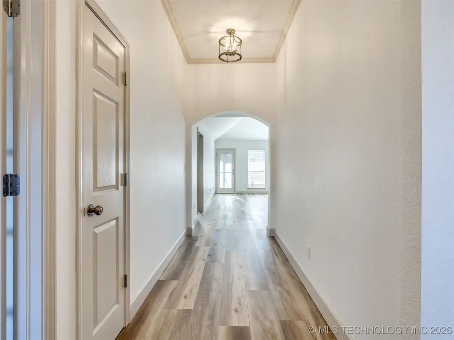 520 S 50th Place, Broken Arrow, OK 74014 - Image #2