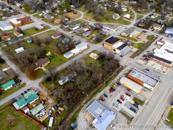 01 W Ross Street, Locust Grove, OK 74352