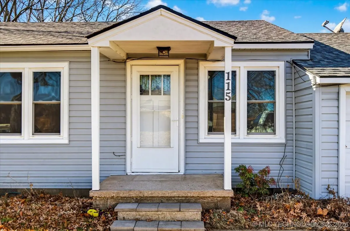 115 NE Avondale Avenue, Bartlesville, OK 74006 - Image #1