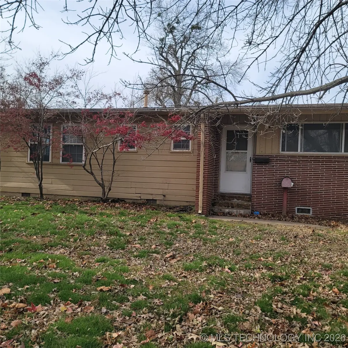 337 N Crabtree Road, Muskogee, OK 74403 - Image #1