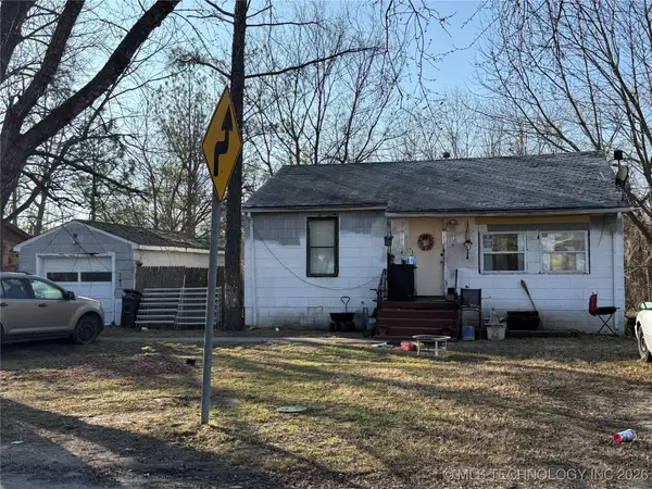 2105 S Johnstone Avenue, Bartlesville, OK 74003