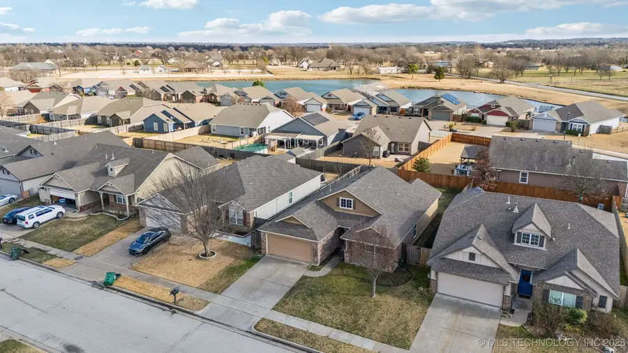 10709 N 153rd East East Avenue, Owasso, OK 74055 - #2