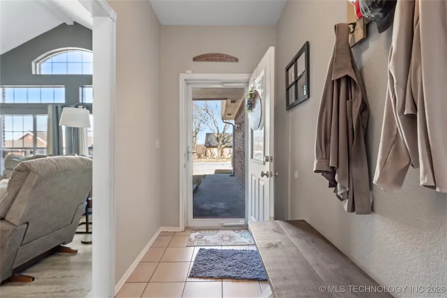 1524 Persimmon Lane, Ardmore, OK 73401 - Image #3