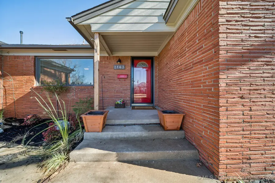 2163 S Sandusky Avenue, Tulsa, OK 74114 - Image #2