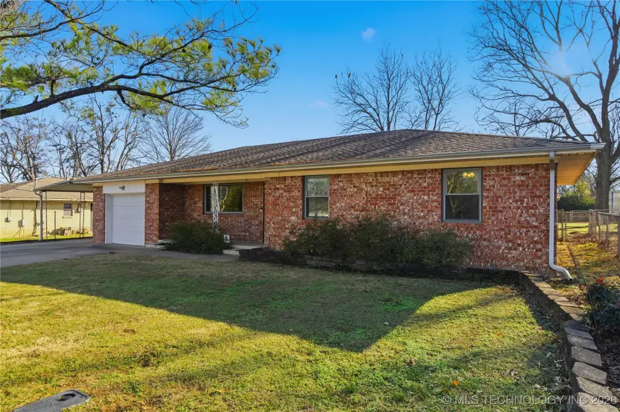 1004 NE 10th Street, Wagoner, OK 74467 - Image #2