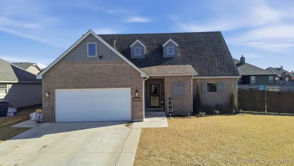 215 W 52nd Street, Sand Springs, OK 74063