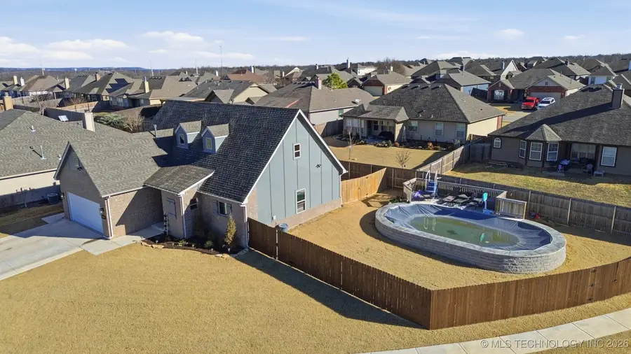 215 W 52nd Street, Sand Springs, OK 74063 - Image #3