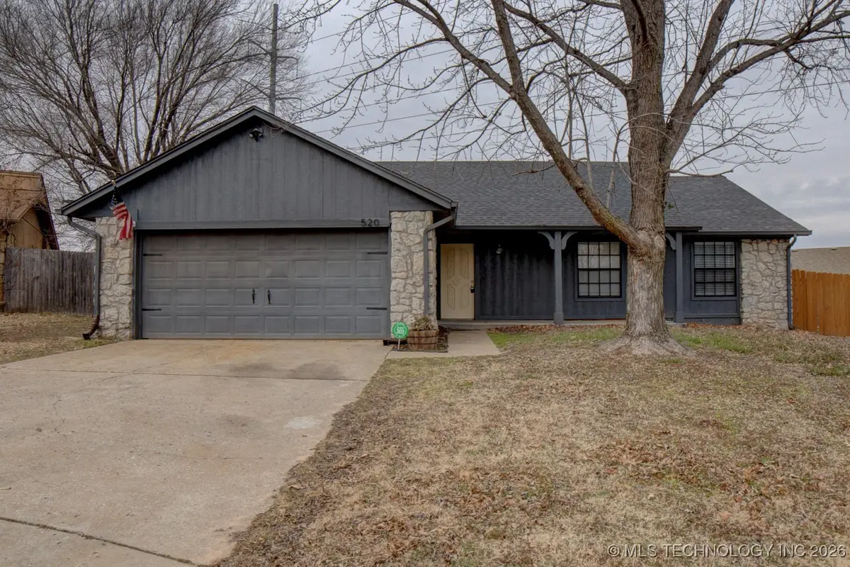 520 W Roanoke Street, Broken Arrow, OK 74011 - Image #1