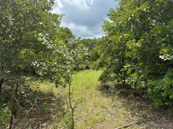 W Hickory Drive, Sapulpa, OK 74066