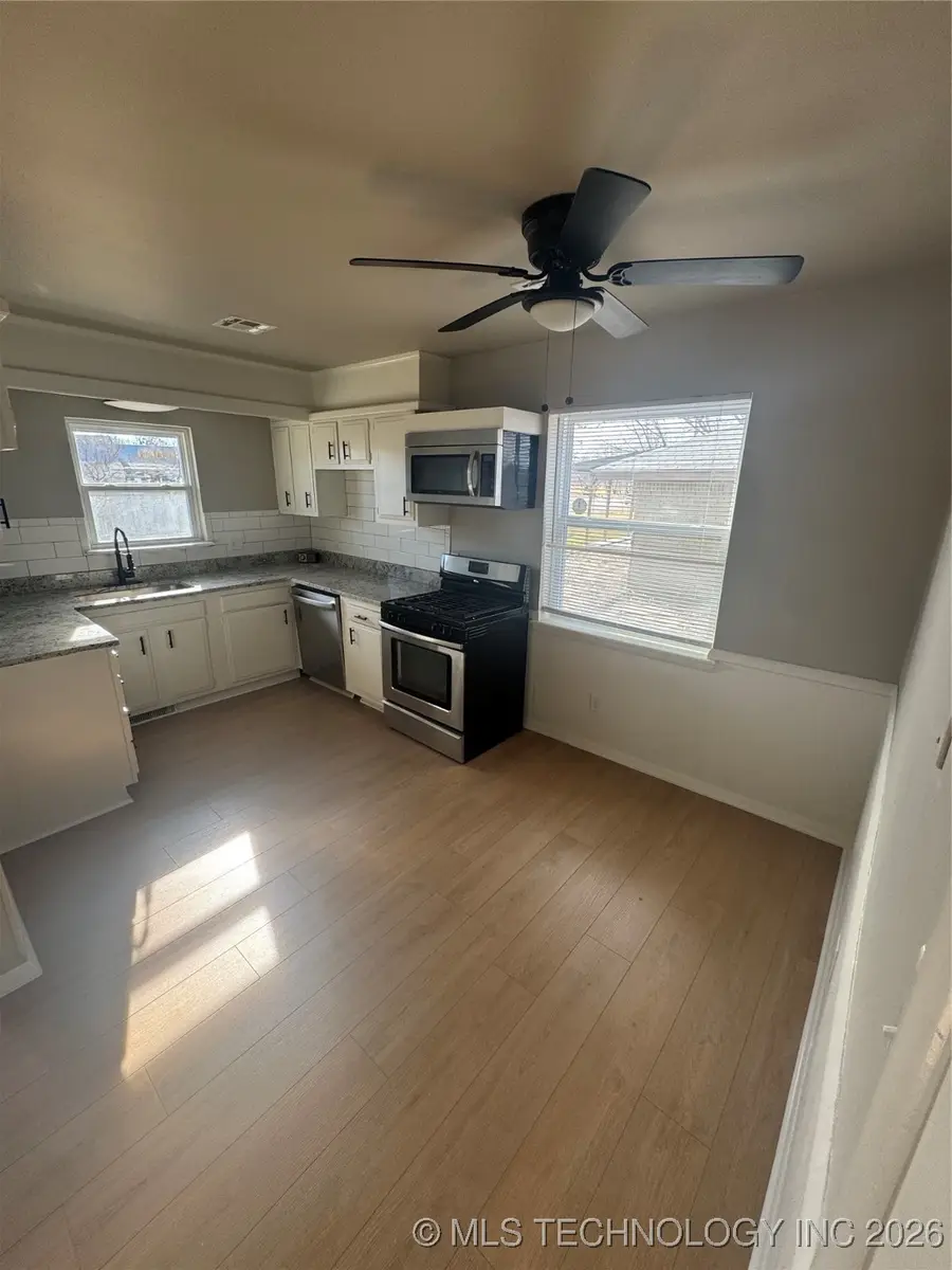 809 W Galveston Street, Broken Arrow, OK 74012 - Image #3