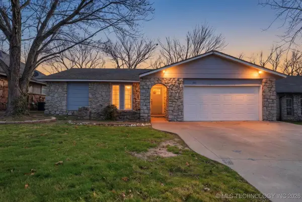 821 W Boston Street, Broken Arrow, OK 74012