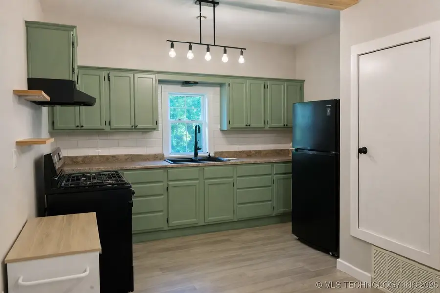 307 S Lee Avenue, Wagoner, OK 74467 - Image #3