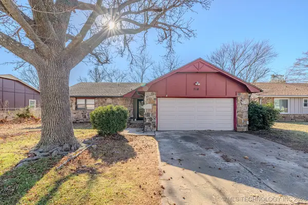 718 E Beaver Street, Jenks, OK 74037