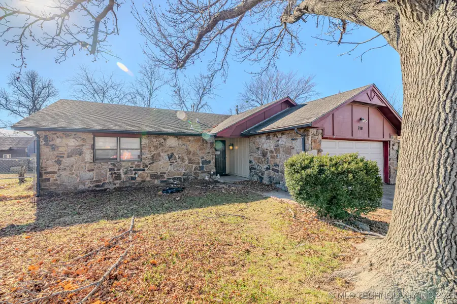 718 E Beaver Street, Jenks, OK 74037 - Image #2