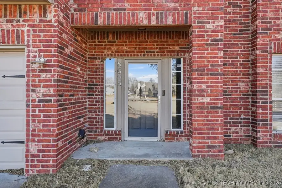 8695 N 125th East Avenue, Owasso, OK 74055 - Image #2