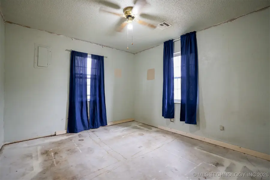 1421 S Cedar Street, Bristow, OK 74010 - Image #3