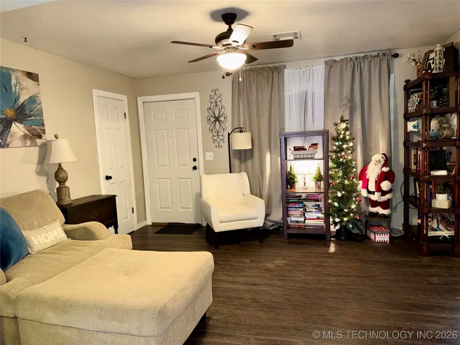 108 Maple Street, Locust Grove, OK 74352 - Image #2