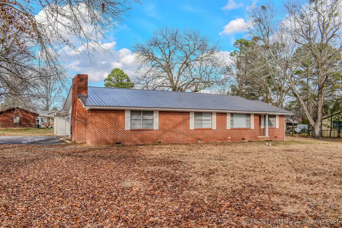 801 NE 4th Street, Antlers, OK 74523 - Image #1