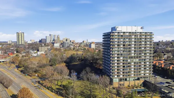 2300 S Riverside Drive #4B, Tulsa, OK 74114