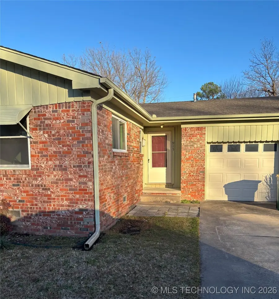 915 S Oklahoma Street, Sapulpa, OK 74066 - Image #3