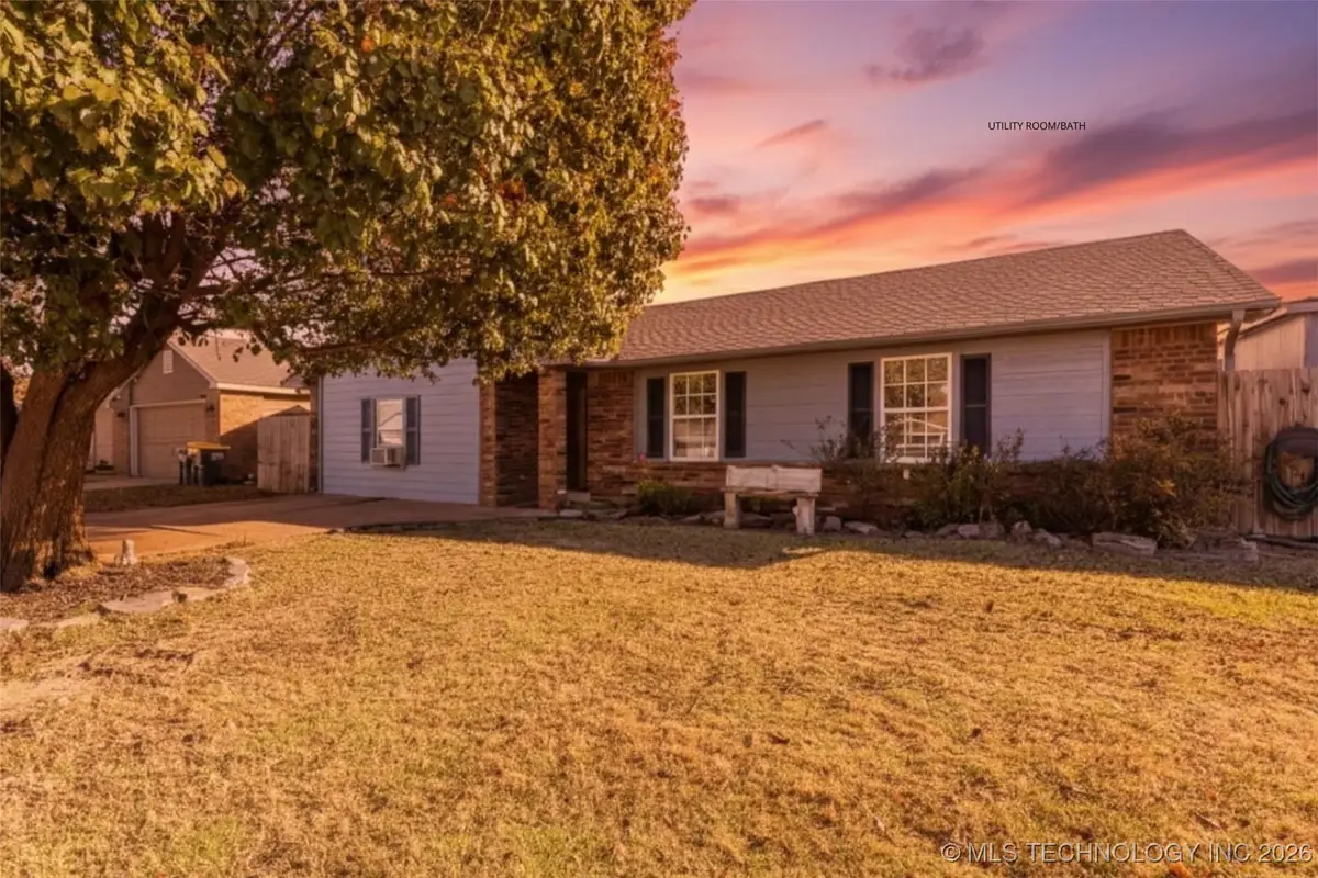 17715 S Santa Fe Street, Mounds, OK 74047 - Image #1